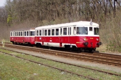 820b