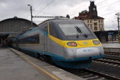 680b