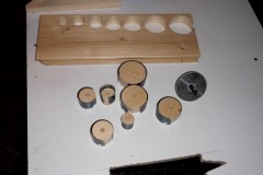 stojan-na-vyrezavaci-pilky-04