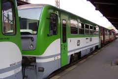 812b